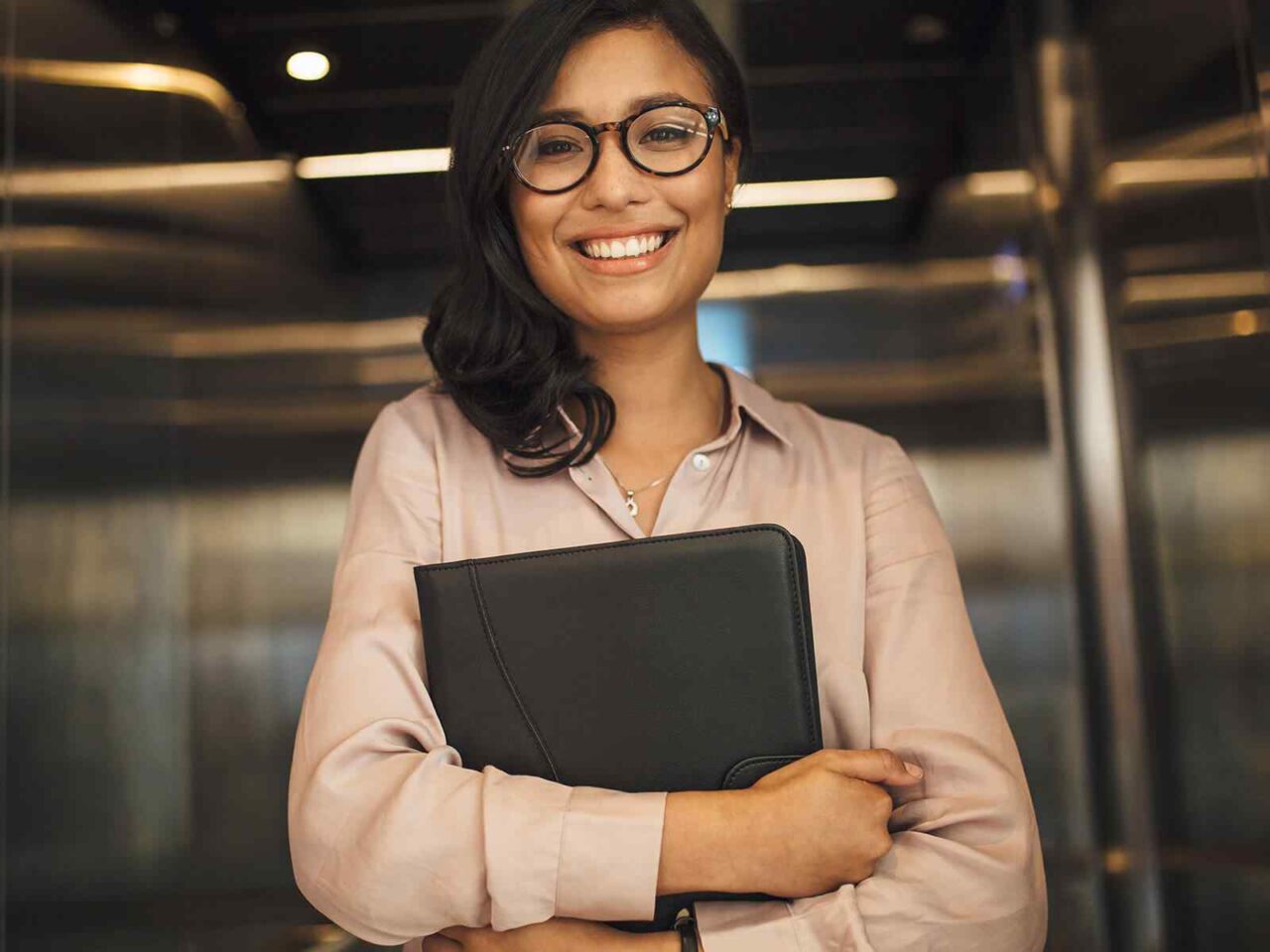 https://www.hireforce.in/wp-content/uploads/2020/08/service_06-1280x960.jpg